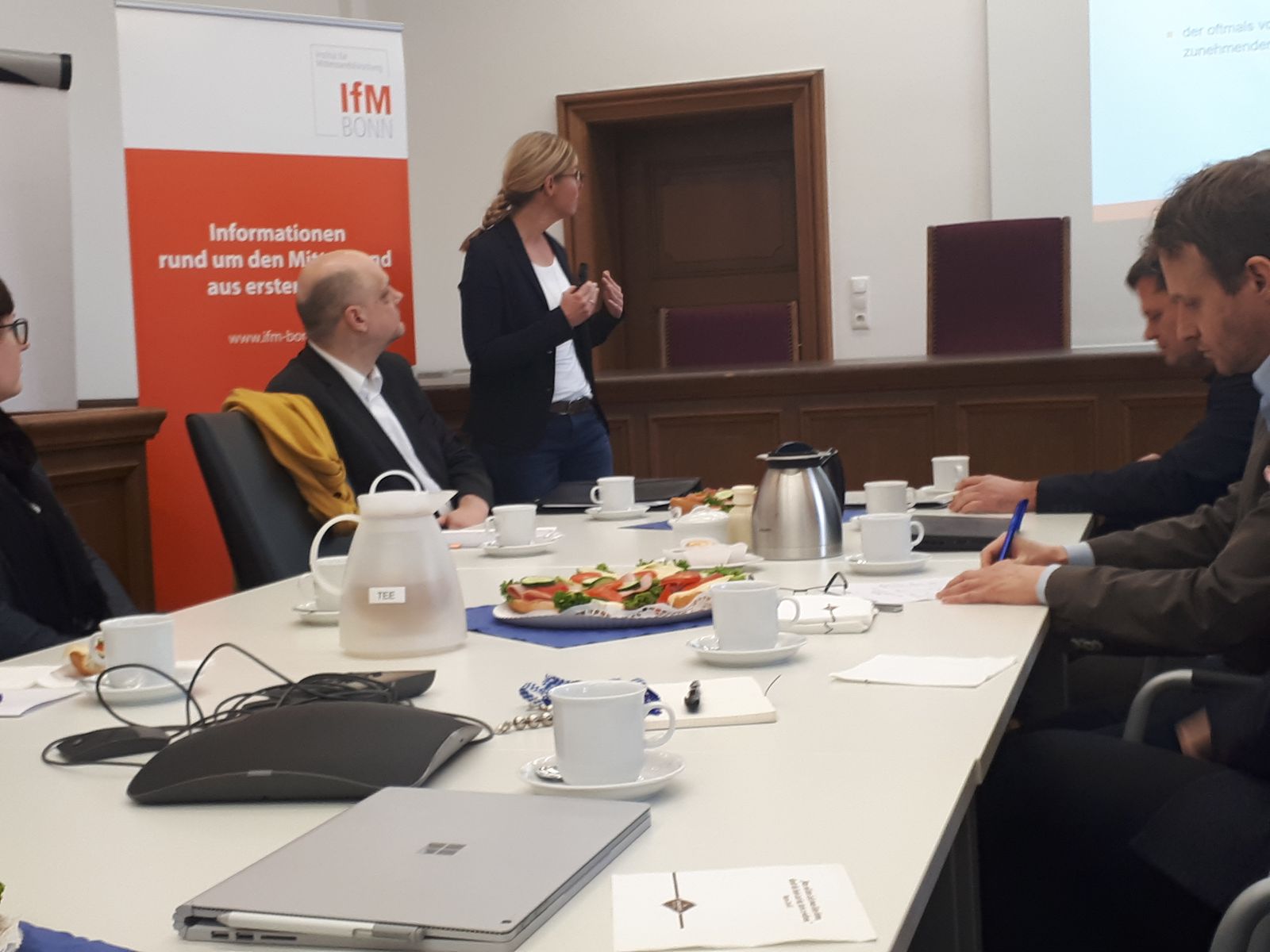 IfM Bonn präsentierte sich an der Universität Siegen  IfM Bonn präsentierte sich an der Universität Siegen